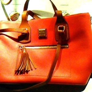 Dooney & Bourke